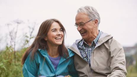 KLP_voksenDatter_far_turvenner